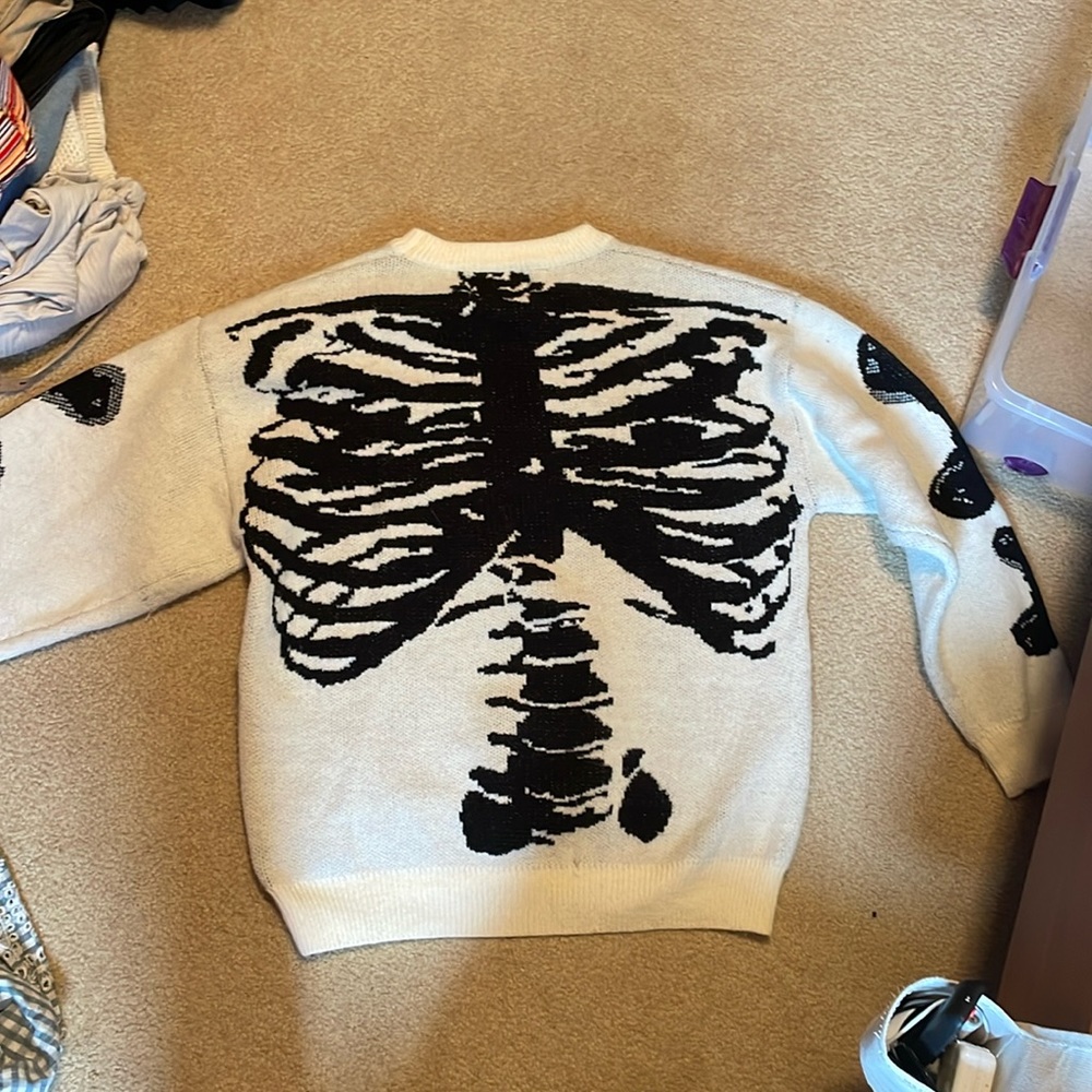 men’s large ribcage bones sweatshirt white with black bones
